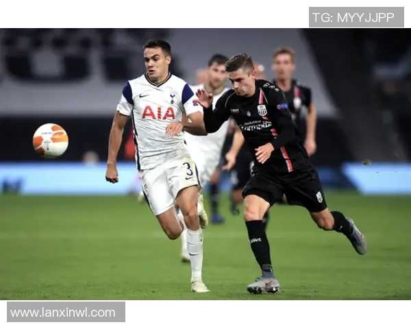 曾师从两位皇马教练，现在他为家园踢湘超